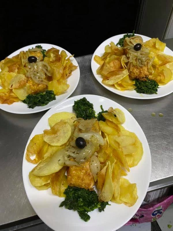 Bacalhau à moda de Braga acabado de empratar